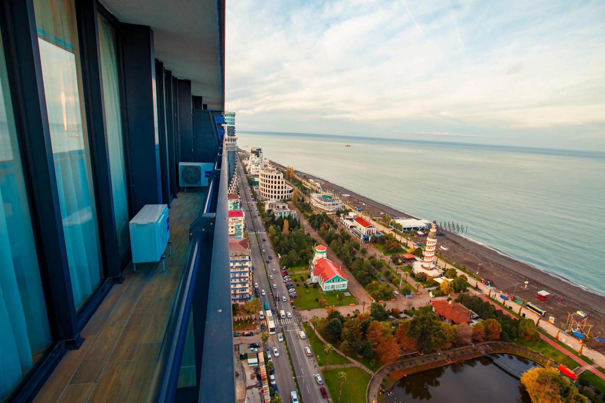 Panorama Orbi Beach Resort Center Suite Batoumi Extérieur photo