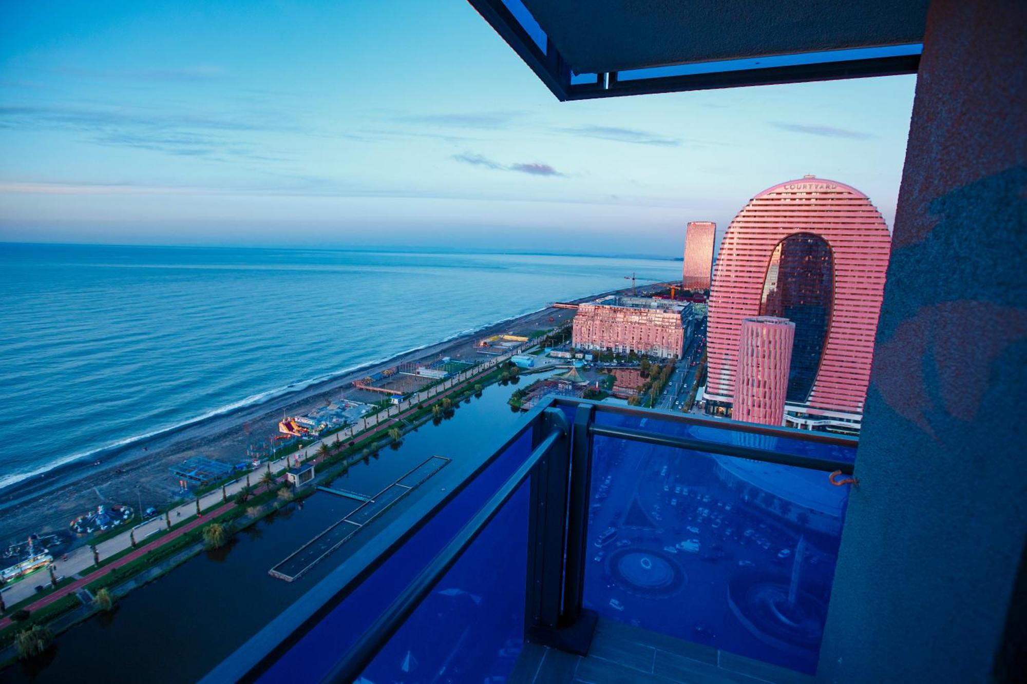 Panorama Orbi Beach Resort Center Suite Batoumi Extérieur photo