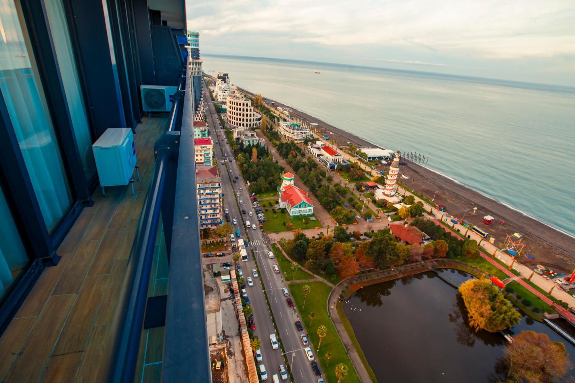 Panorama Orbi Beach Resort Center Suite Batoumi Extérieur photo