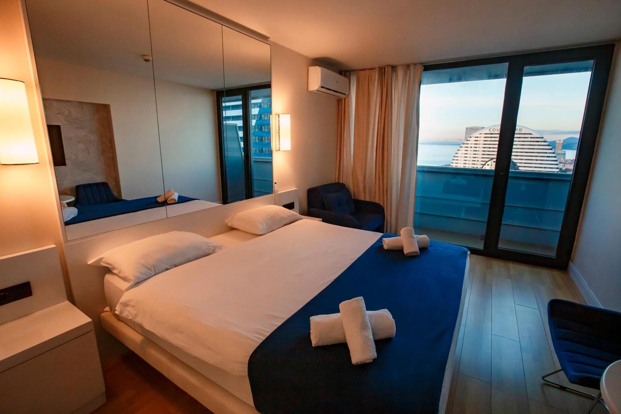 Panorama Orbi Beach Resort Center Suite Batoumi Extérieur photo
