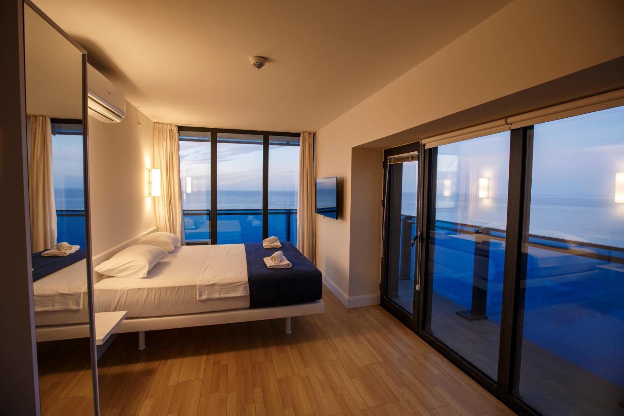 Panorama Orbi Beach Resort Center Suite Batoumi Extérieur photo
