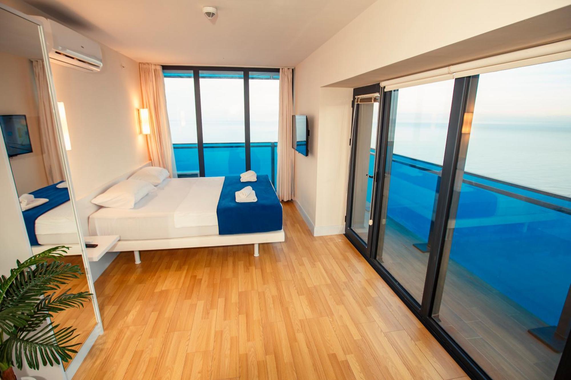 Panorama Orbi Beach Resort Center Suite Batoumi Extérieur photo