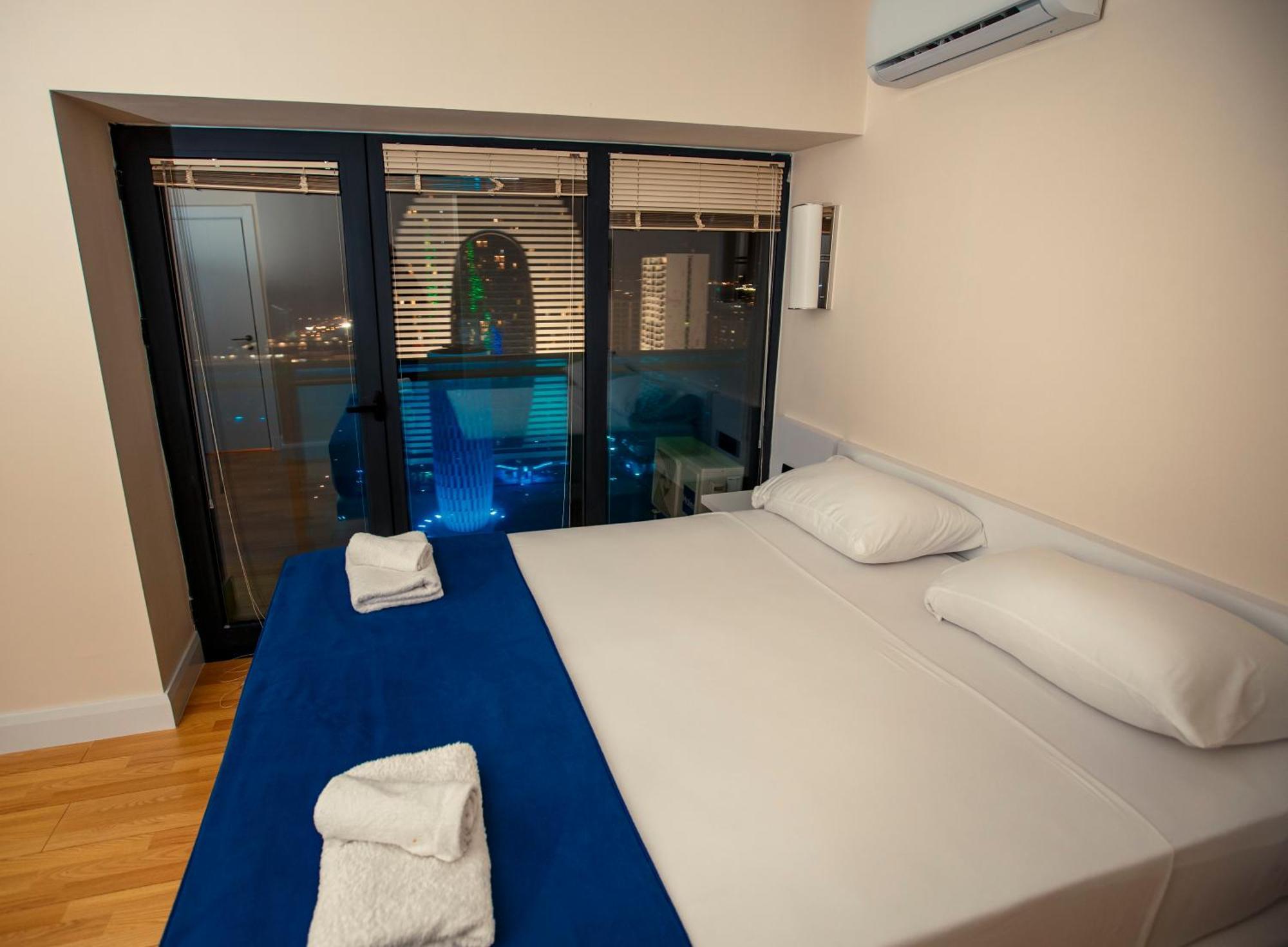 Panorama Orbi Beach Resort Center Suite Batoumi Extérieur photo